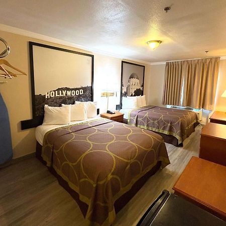 Super 8 By Wyndham Hollywood/La Area Motel Los Angeles Exterior foto